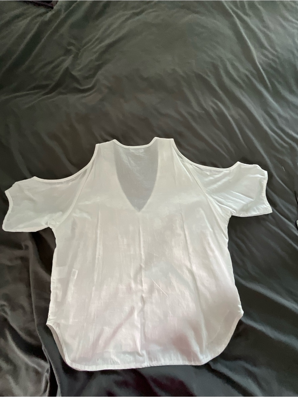 Karen Kane 100% Cotton White Embroidered Eyelet Cold-Shoulder V-Neck Top - Picture 4 of 6